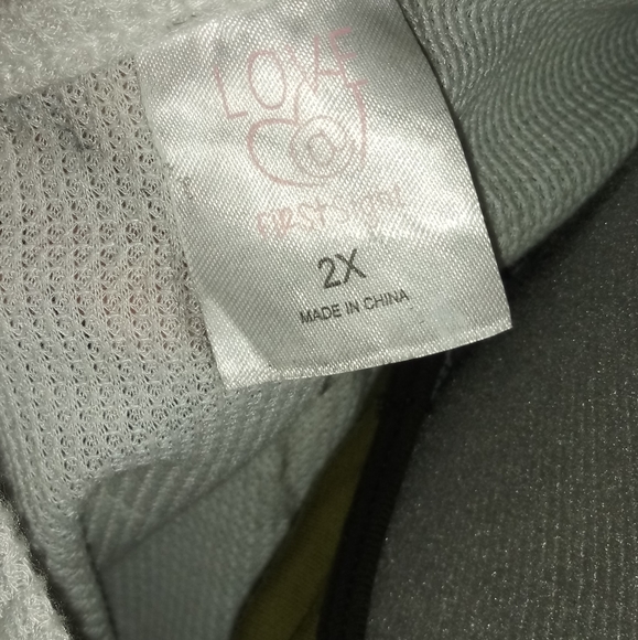 Plus Size Tie Dye Thermal, Plus Size Applique Bee Tie Dye Thermal Tie Blouse - Picture 4 of 16